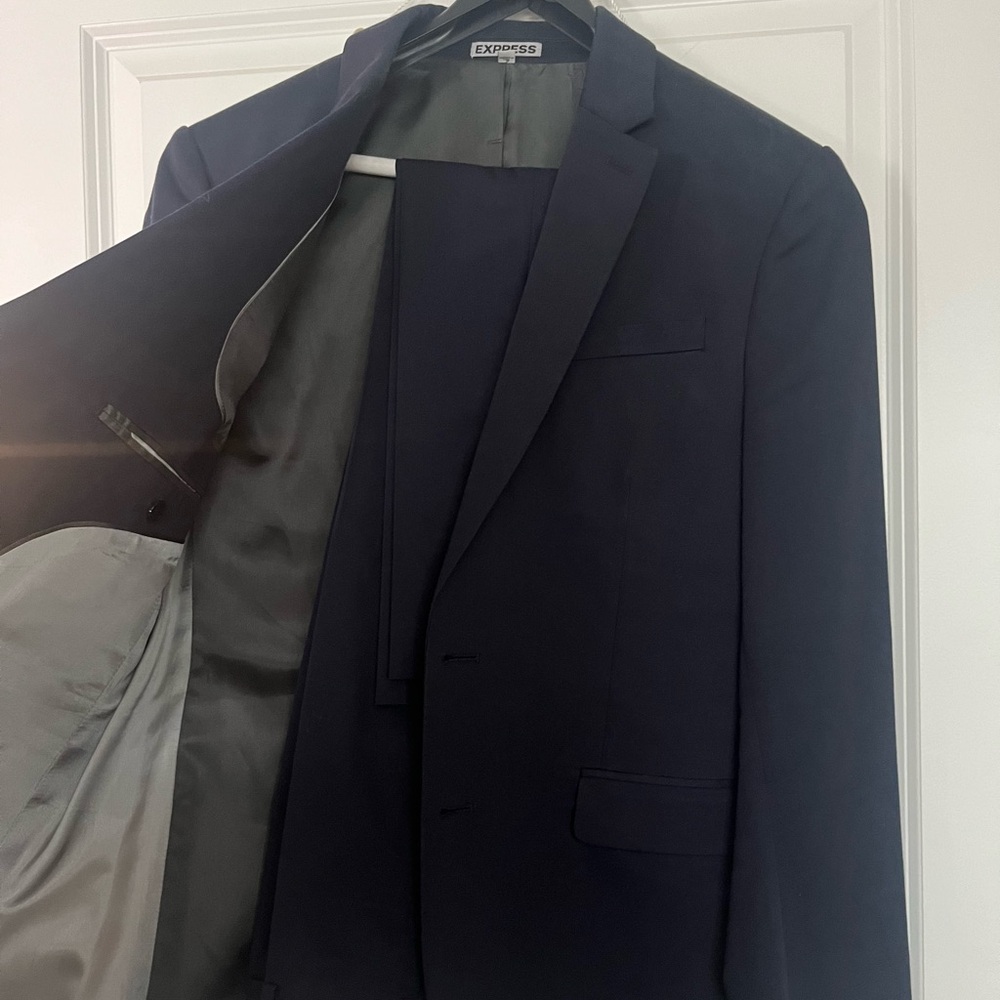 Men’s suit
